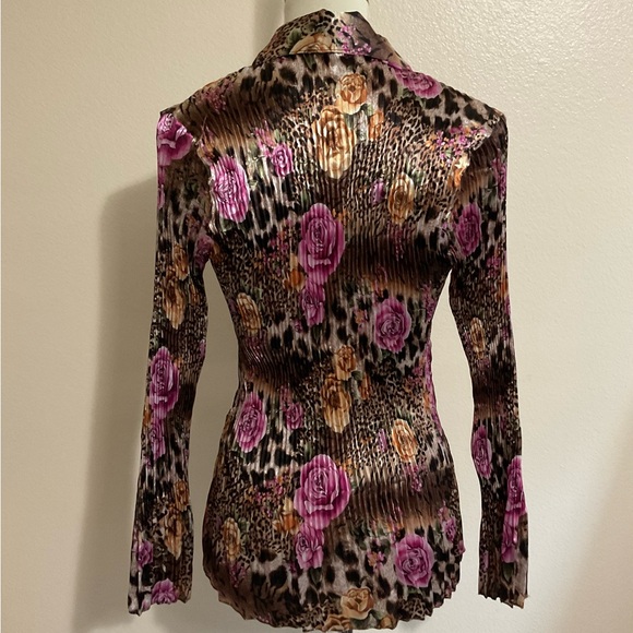 True Rock Floral Pleated Bell Sleeves Top M - Picture 4 of 5